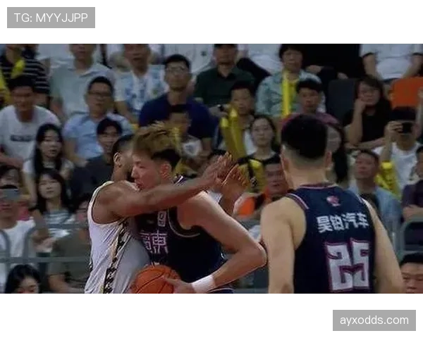 广州队外援离队传闻引发担忧球队进攻端稳定性恐受考验 广州队外援离队传闻引发担忧球队进攻端稳定性恐受考验